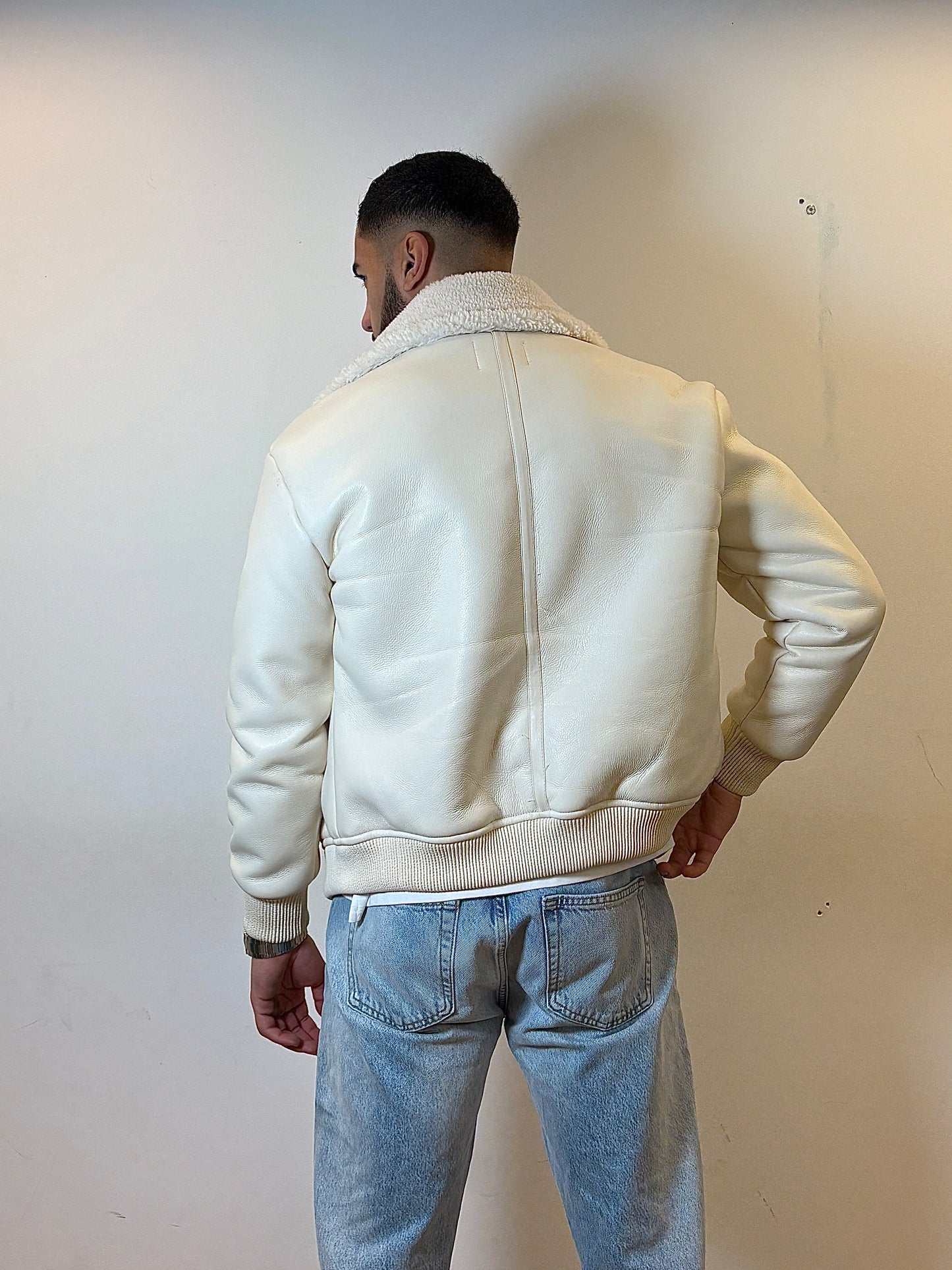 VESTE EN SIMILI CUIR