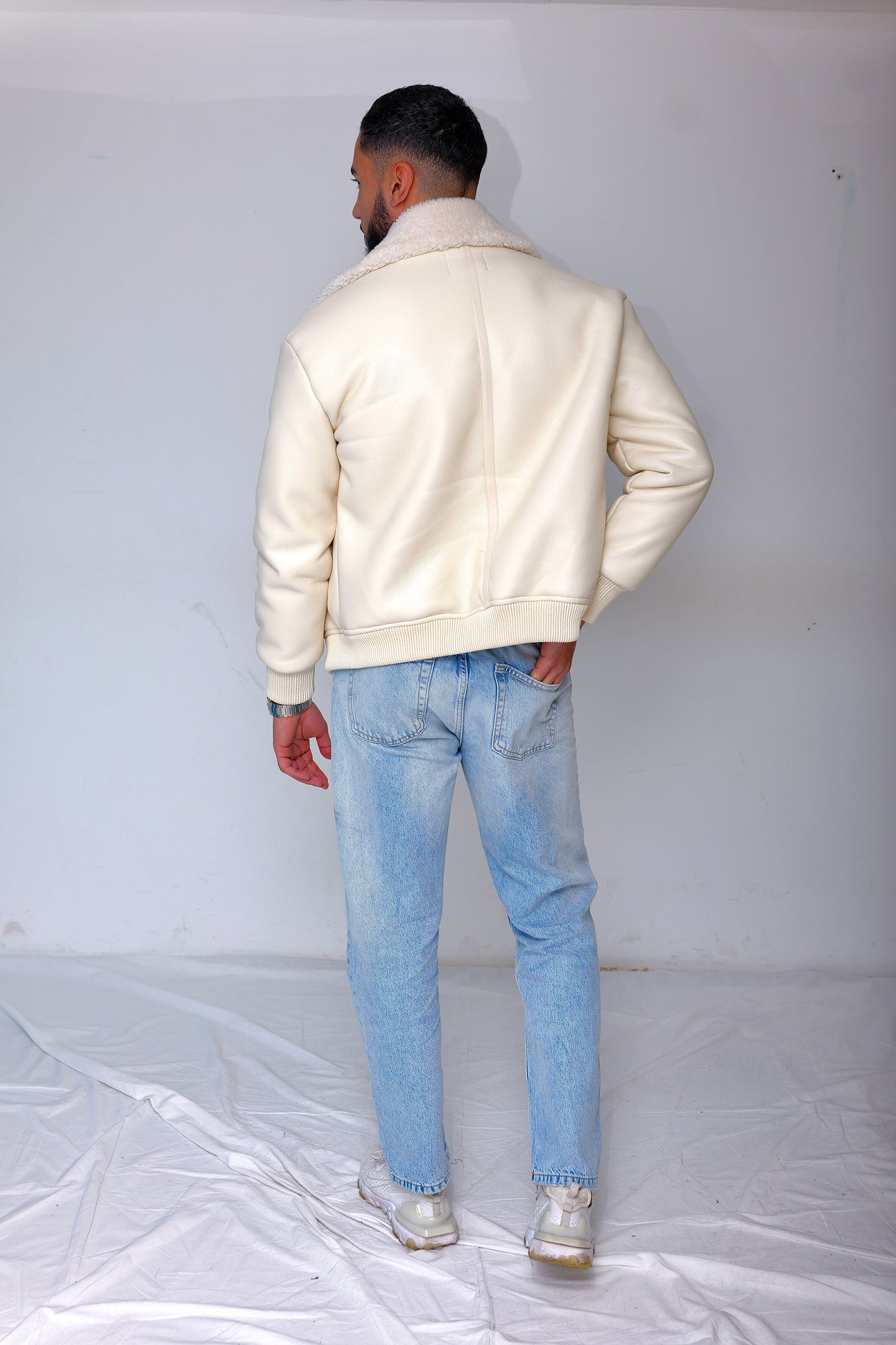 VESTE EN SIMILI CUIR